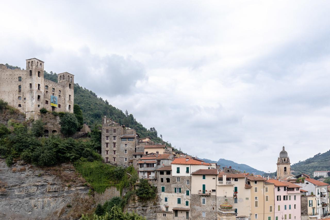 Dussaiga - La Casa Di Rina Villa Dolceacqua Exterior photo